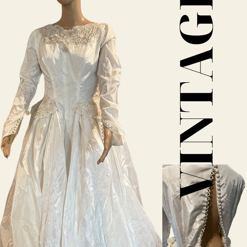 Vintage White Pouf Long Sleeve Traditional Wedding Gown Bridal Dress Size XS/S
